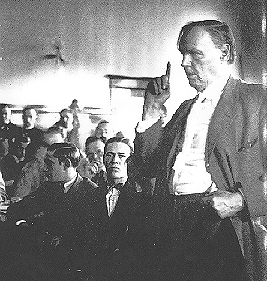 Clarence Darrow in courtroom